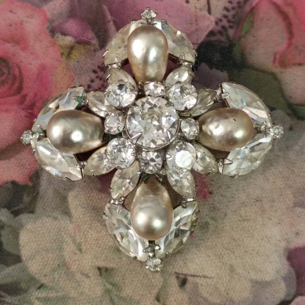 ❤️Vintage REGENCY RHINETONE PEARL XL PIN BROOCH